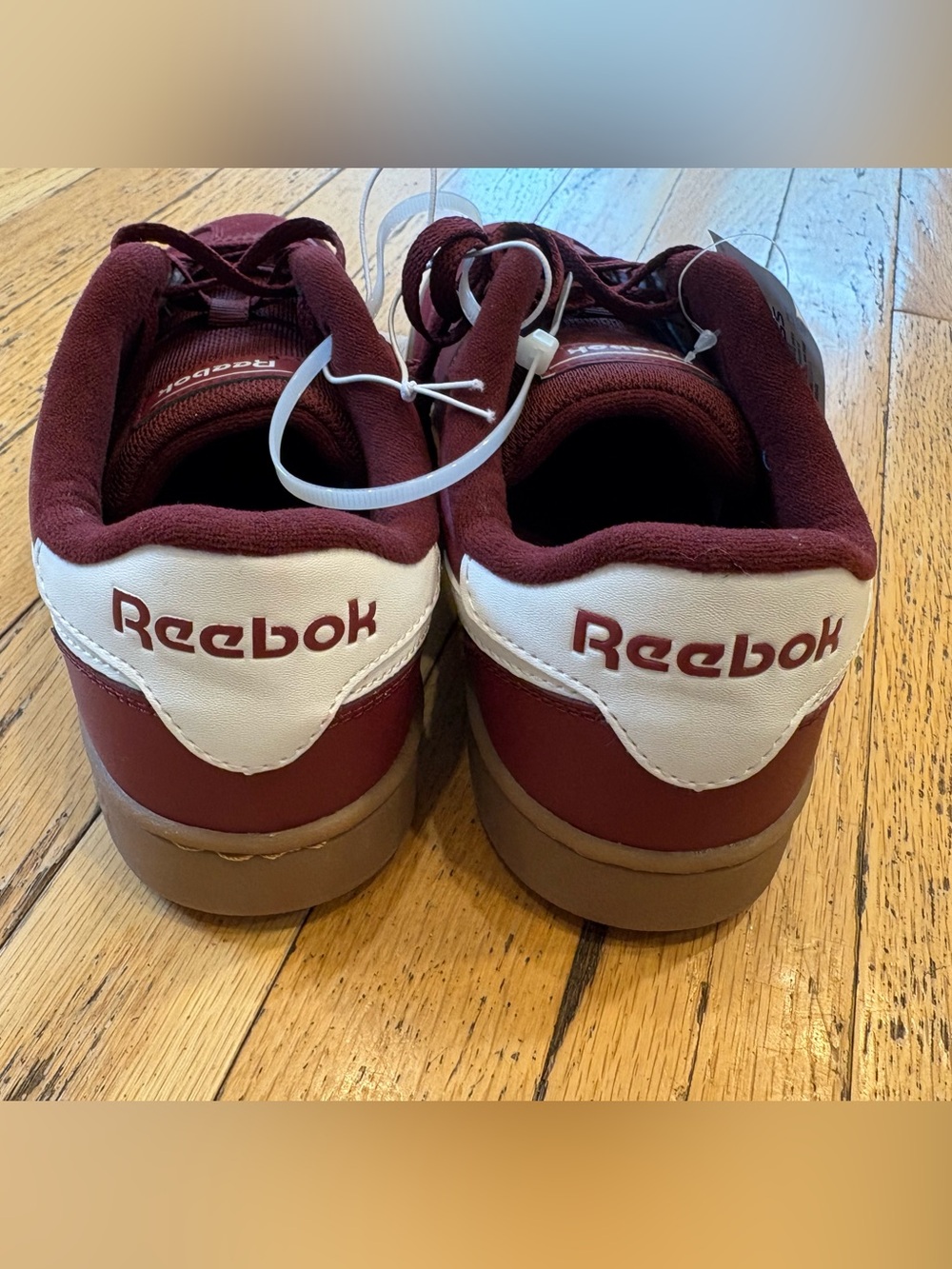 Reebok Burgundy and White Forte Lounge NWT Casual Sneakers - Picture 3 of 4
